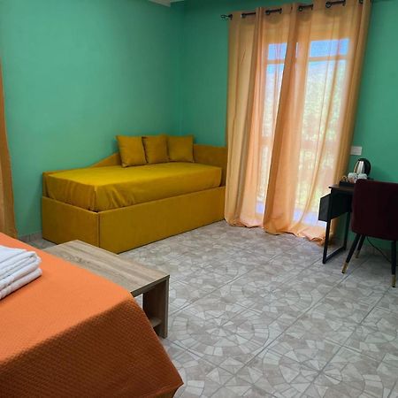 Domus Arco Romano Guest House イトリ エクステリア 写真