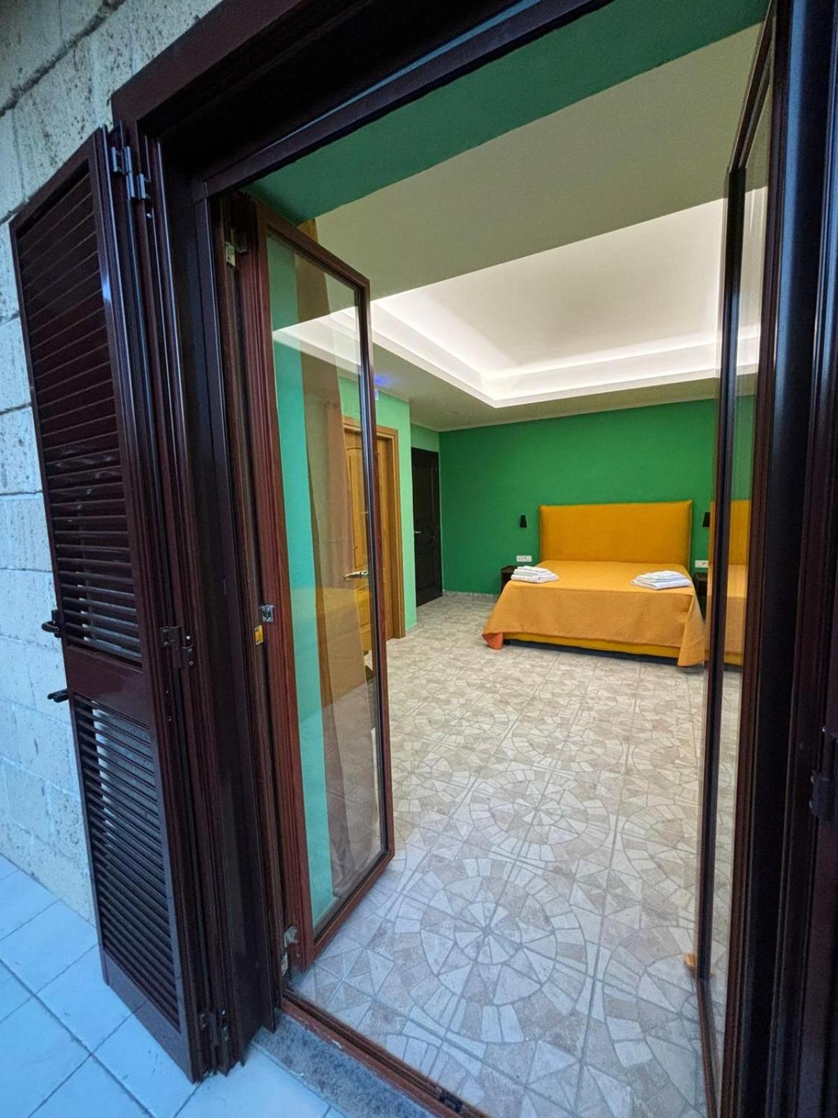 Domus Arco Romano Guest House イトリ エクステリア 写真