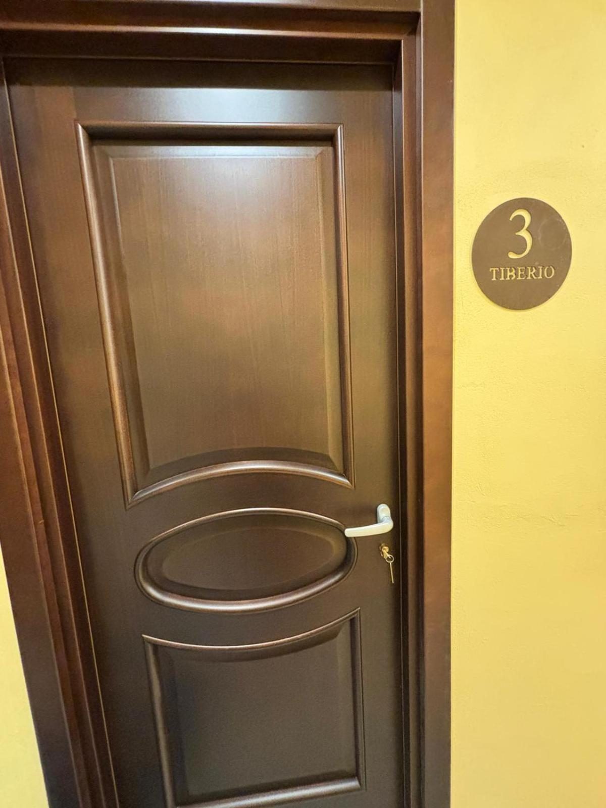 Domus Arco Romano Guest House イトリ エクステリア 写真