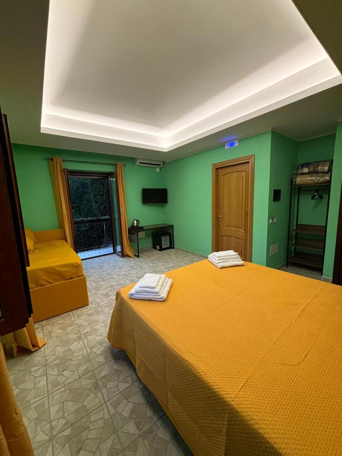 Domus Arco Romano Guest House イトリ エクステリア 写真