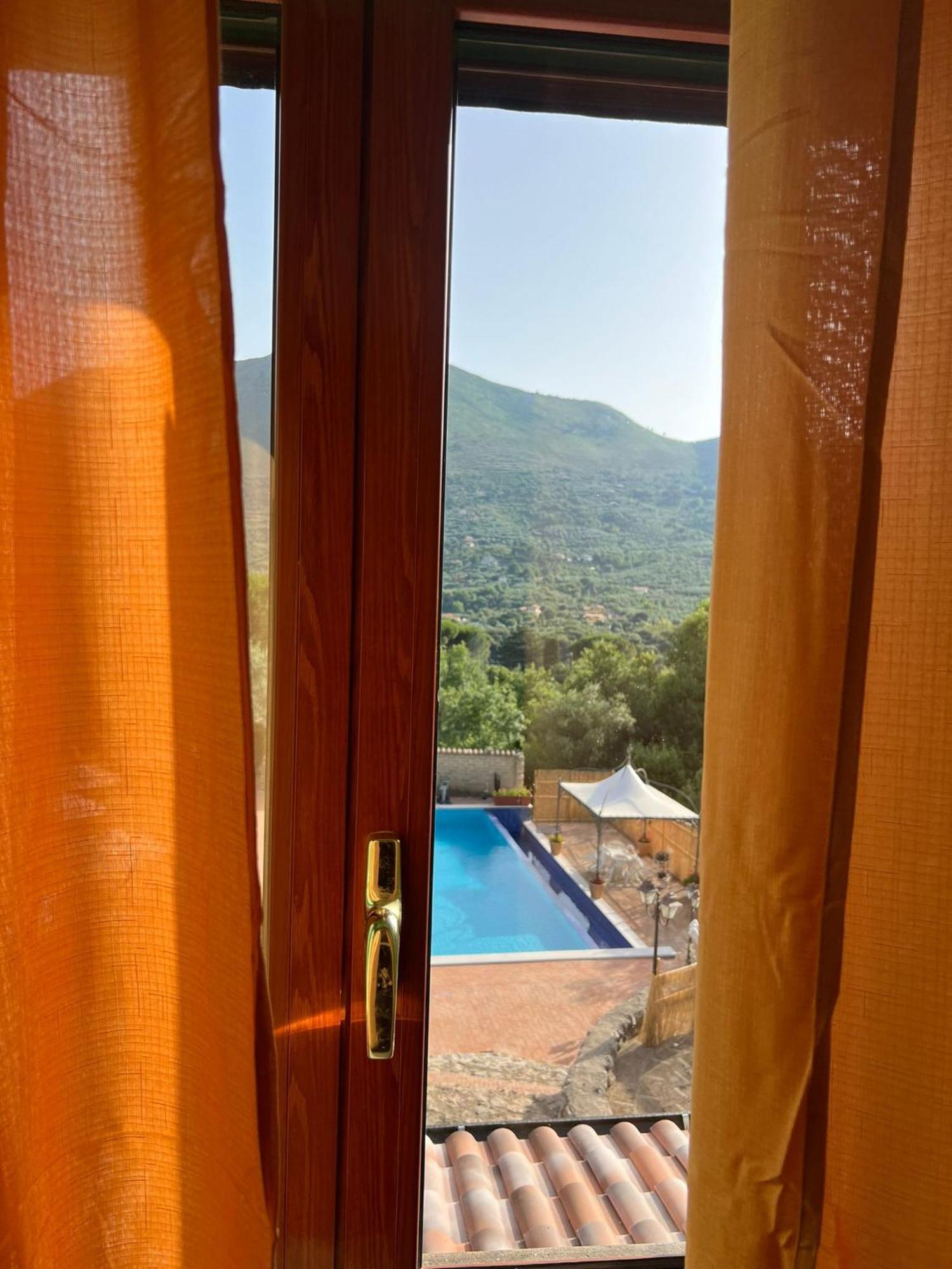 Domus Arco Romano Guest House イトリ エクステリア 写真